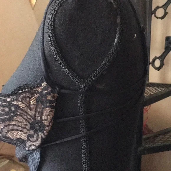 🔥SEXY🔥NWOT Frederick’s of Hollywood Lace One Piece 5 Garters Lingerie Intimates